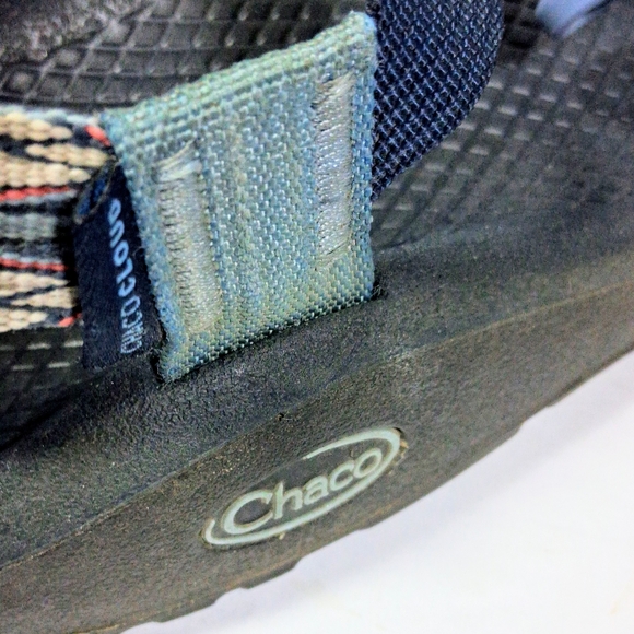 Women's Size 8 Chaco Boho Strapped Toe Hold Everyday Sandals - Picture 2 of 9